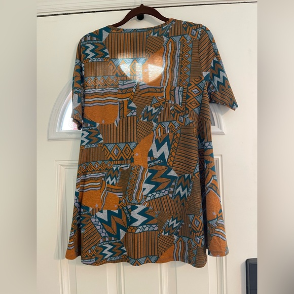 LuLaRoe Top - Picture 5 of 5